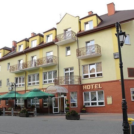 Secession Hotel Leczna Экстерьер фото