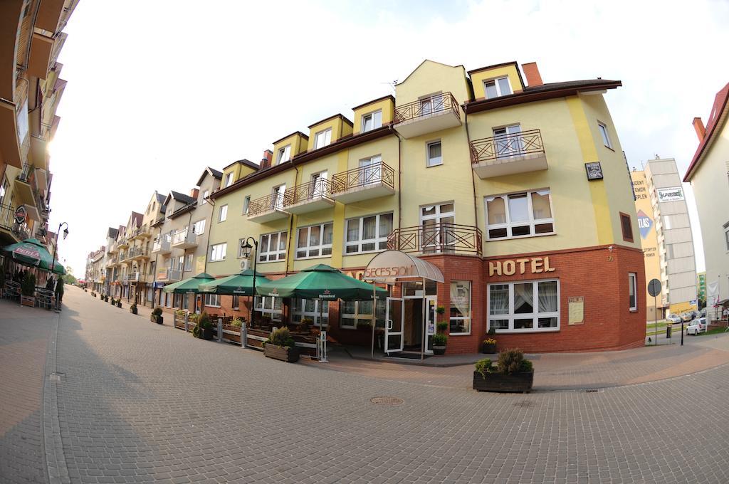 Secession Hotel Leczna Экстерьер фото