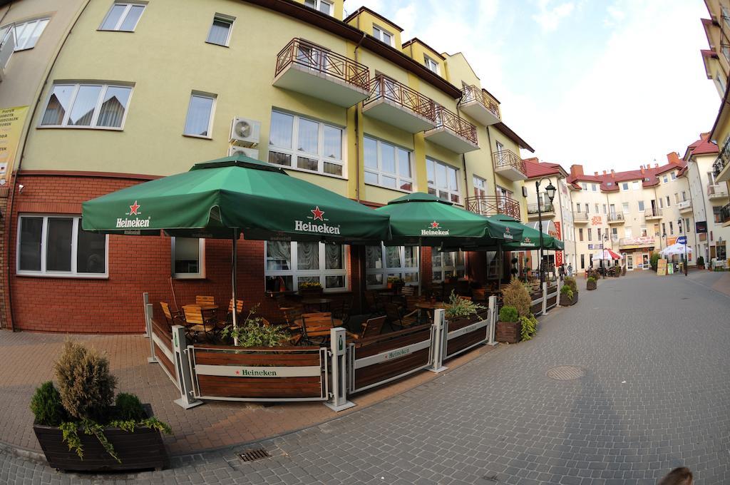 Secession Hotel Leczna Экстерьер фото