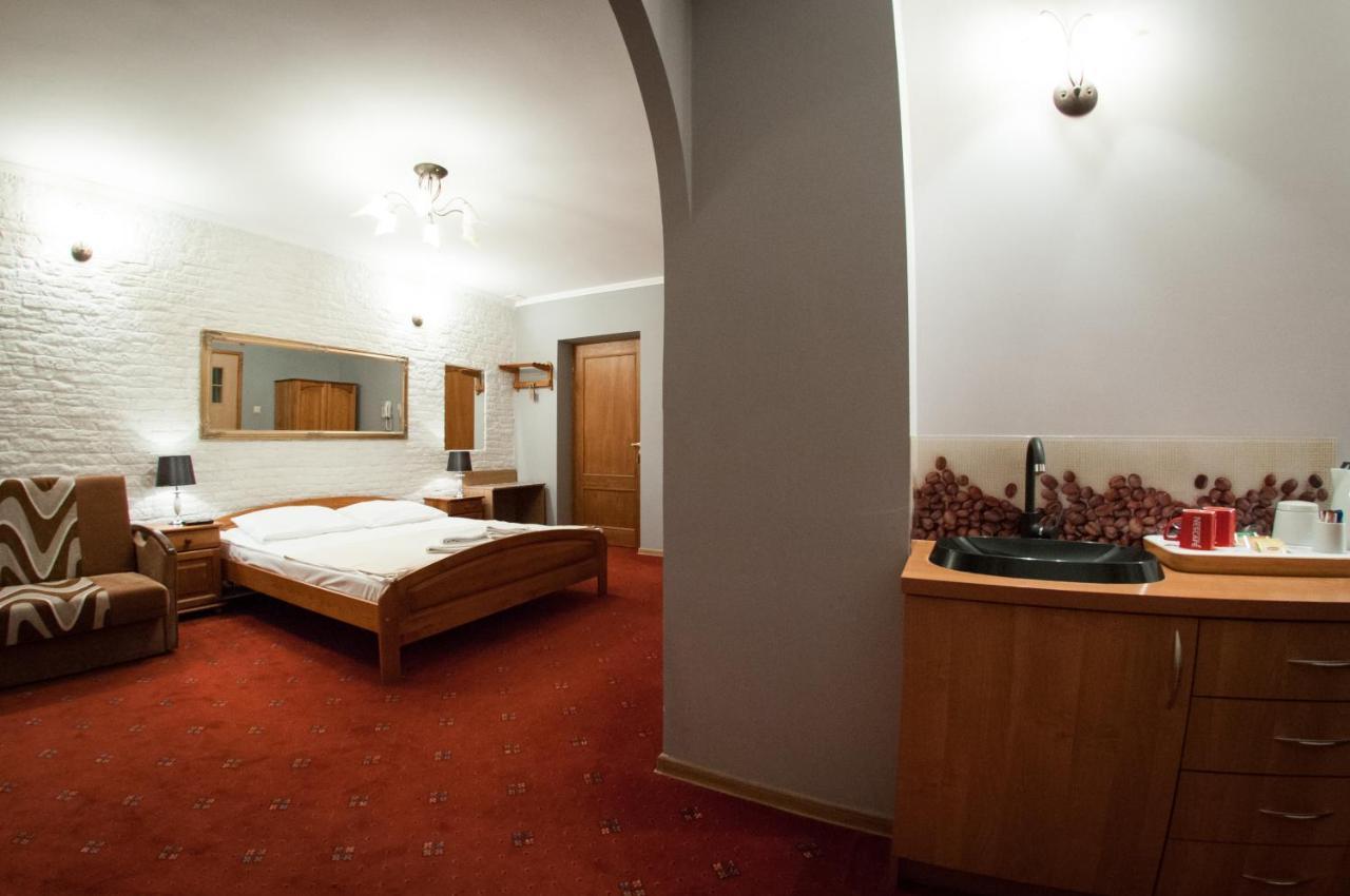 Secession Hotel Leczna Экстерьер фото