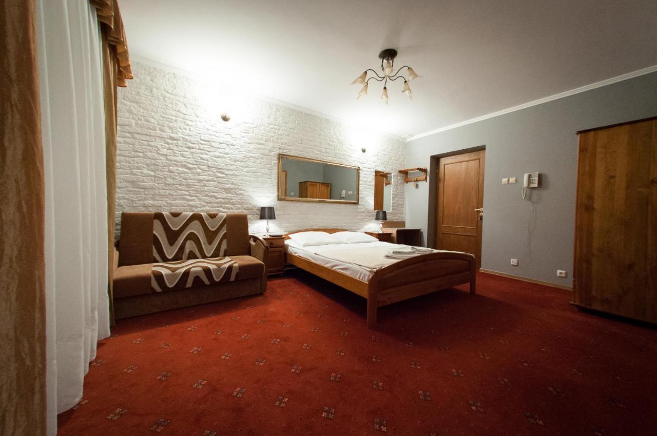 Secession Hotel Leczna Экстерьер фото